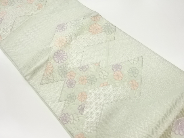 変わり松皮菱に花々・古典柄模様織出し袋帯